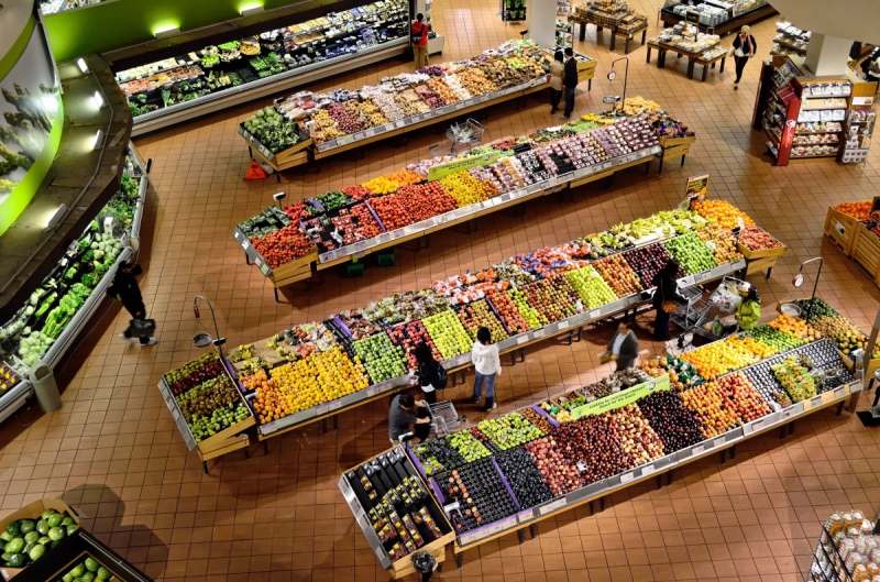 ecommerce-CAGNES SUR MER-min_supermarket_stalls_coolers_market_food_fresh_shop_organic-652223